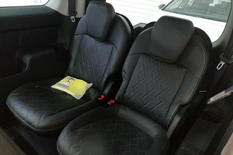 宝骏KiWi EV 2023款 大疆版 磷酸铁锂中控内饰7002