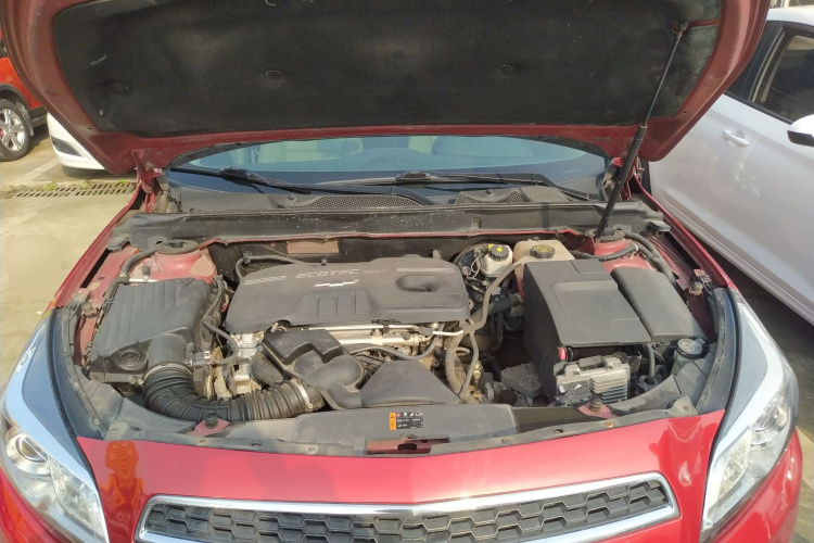 雪佛兰 迈锐宝 2014款 2.0L 自动豪华版机舱底盘24