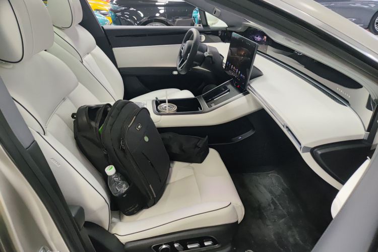 鸿蒙智行 享界S9 2024款 纯电 Ultra 四驱旗舰版局部细节41