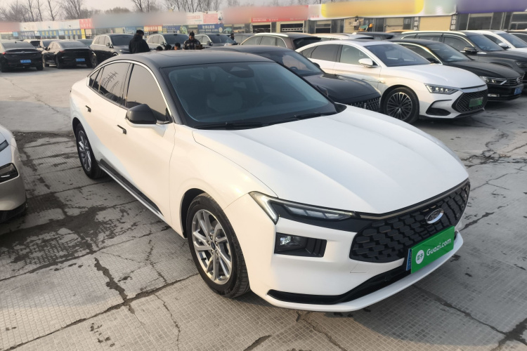 福特 蒙迪欧 2022款 改款 EcoBoost 245 豪华型车身外观3