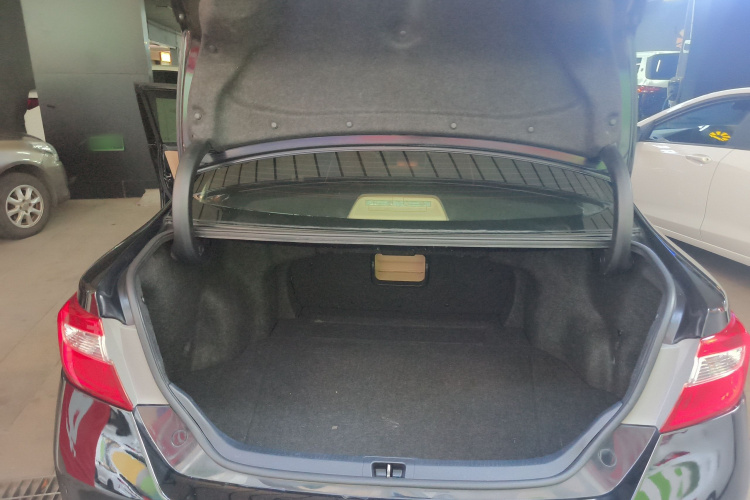 丰田 凯美瑞 2013款 2.5G 舒适版局部细节23