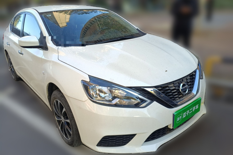 日产 轩逸 2021款 经典 1.6XE CVT舒适版车身外观3