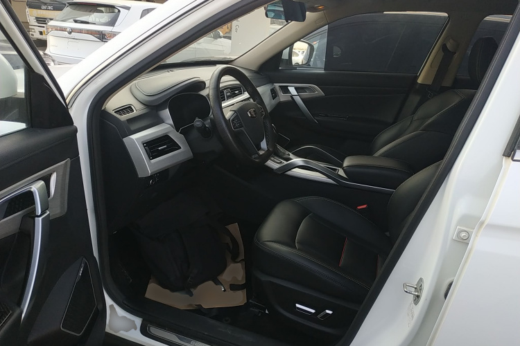 吉利汽车 博越 2018款 1.8TD 自动两驱智联型4G互联版中控内饰7003