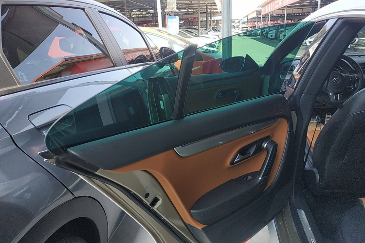 一汽-大众CC 2016款 1.8TSI 豪华型中控内饰49