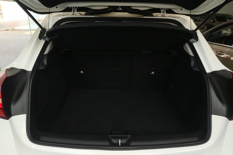 奔驰GLA 2017款 GLA 200 动感型局部细节23