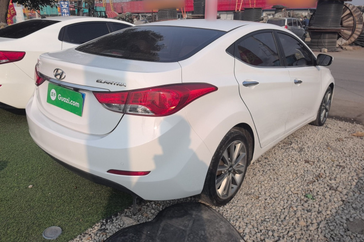 现代 朗动 2015款 1.6L 自动领先型车身外观7