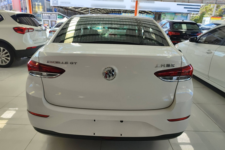 别克 英朗 2021款 1.3T 自动轻混动进取型车身外观6