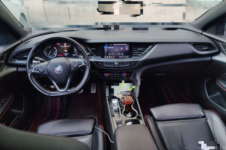 别克 君威 2020款 GS 28T 精英型中控内饰12