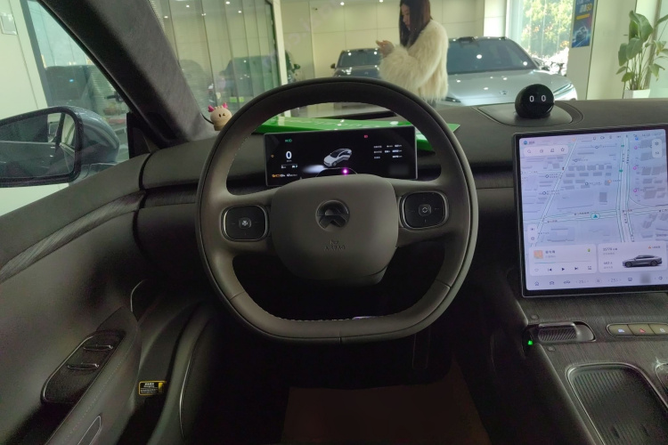 蔚来ET7 2024款 100kWh 行政签名版中控内饰13