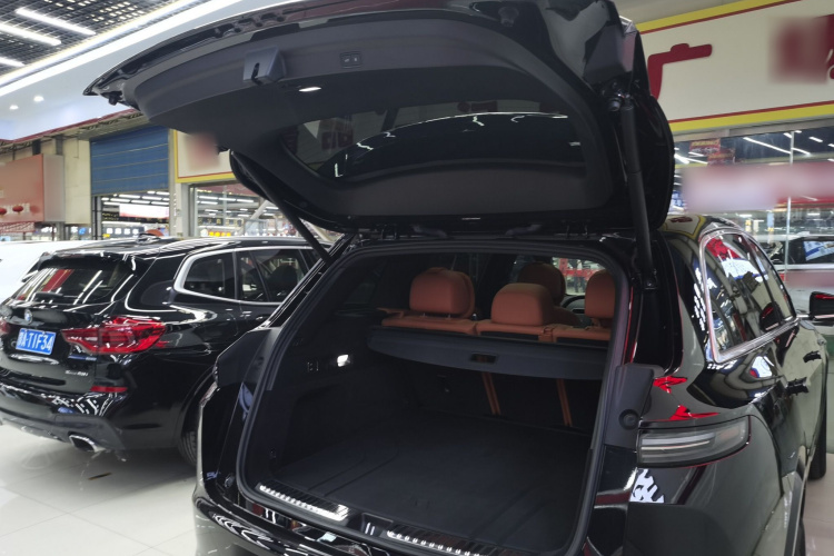 理想汽车 理想L7 2023款 Air机舱底盘23