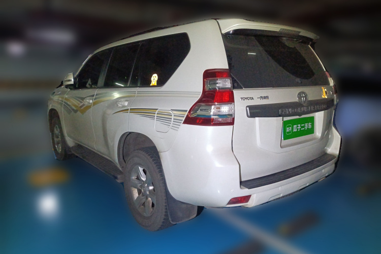 丰田 普拉多 2016款 2.7L 自动豪华版车身外观5