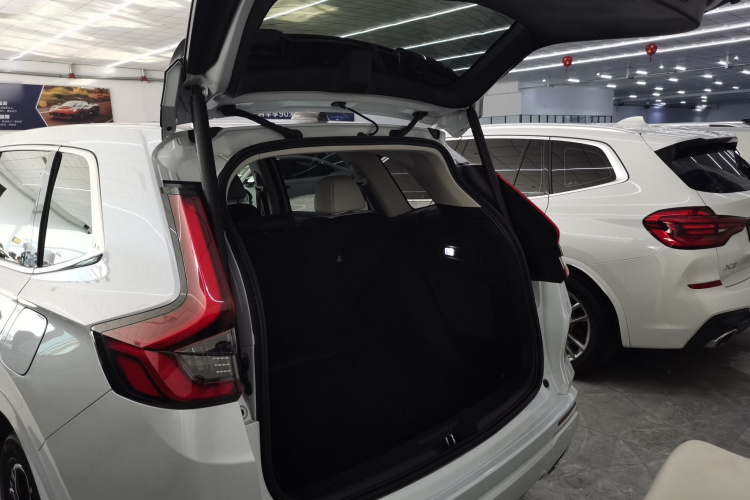 本田CR-V新能源 2023款 2.0L e:PHEV 领耀版机舱底盘23