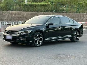 大众 迈腾 2023款 200万辆纪念版 330TSI DSG豪华型