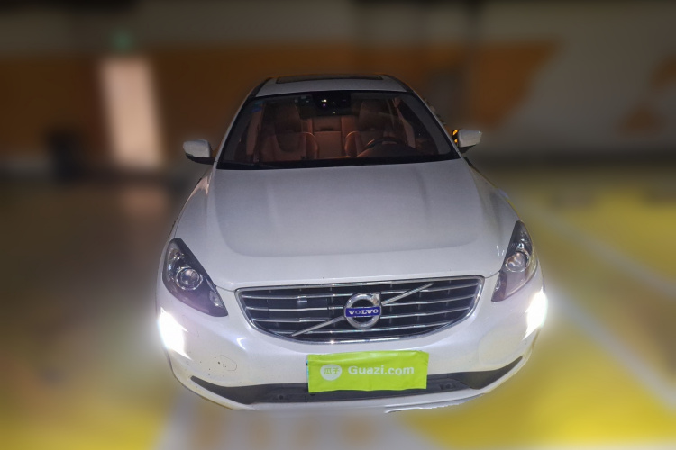 沃尔沃XC60 2017款 T5 AWD 智远升级版车身外观2