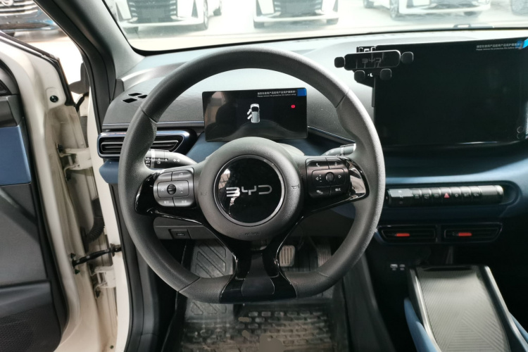 比亚迪 海鸥 2024款 荣耀版 305km 活力版中控内饰13