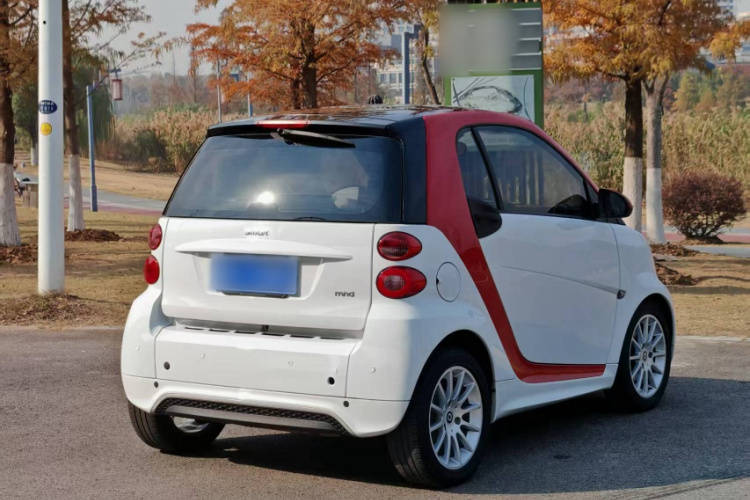 smart fortwo 2015款 1.0 MHD  舒适畅游版车身外观6003