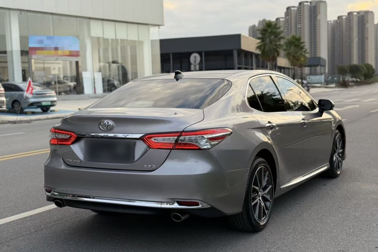 丰田 凯美瑞 2023款 2.5G 豪华版车身外观7