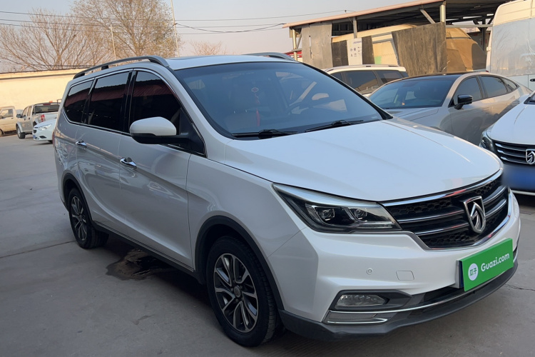 宝骏730 2017款 1.8L iAMT豪华型 7座车身外观6004