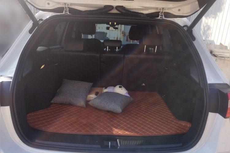 奔驰B级 2020款 B 180中控内饰23