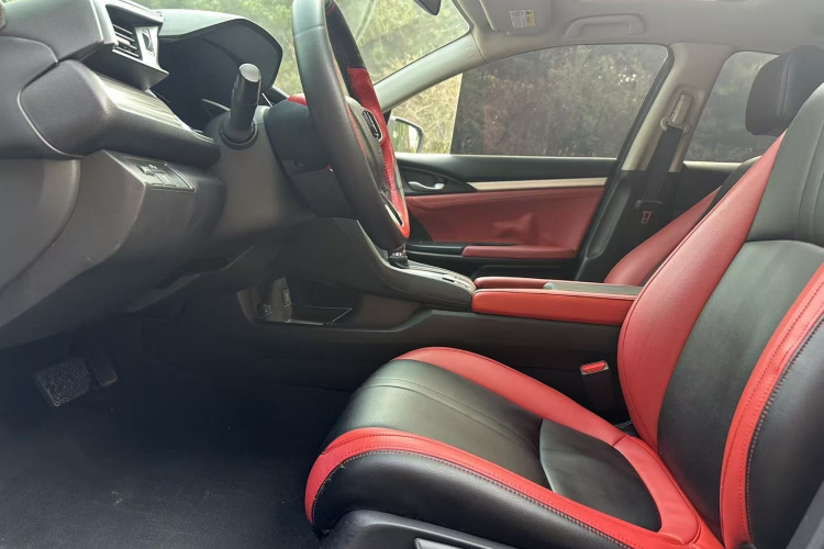 本田 思域 2019款 220TURBO CVT劲动版 国VI中控内饰7007