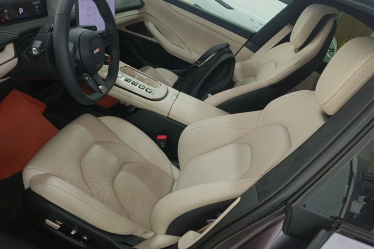 小米汽车 小米SU7 2024款 四驱超长续航高阶智驾Max版中控内饰19