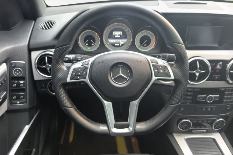 奔驰GLK级 2015款 GLK 260 4MATIC 时尚型 极致版中控内饰7012