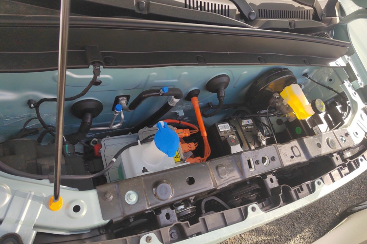 吉利银河 2024款 熊猫mini 200km 耐力熊机舱底盘24