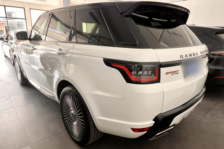 路虎 揽胜运动版 2019款 3.0 L6 HSE DYNAMIC车身外观6003