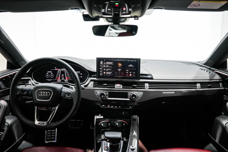 奥迪S5 2023款 S5 3.0T Sportback中控内饰7002