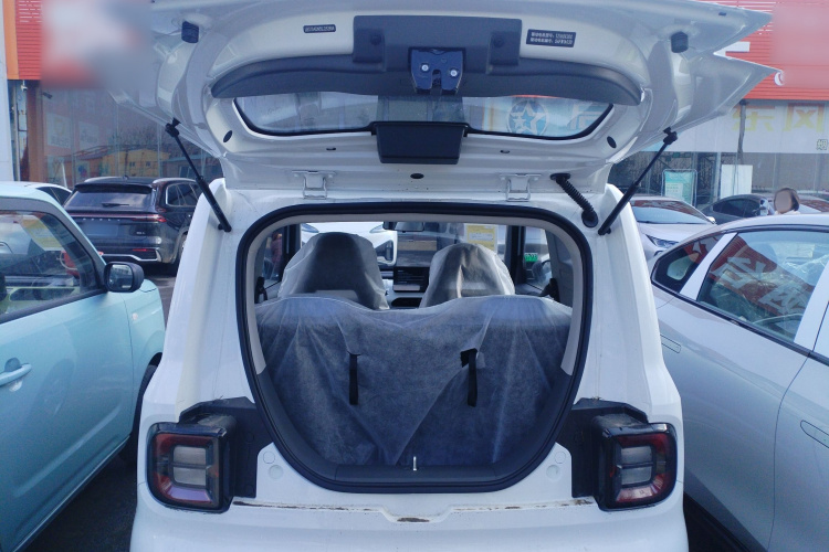 吉利银河 熊猫 2025款 210km 元气熊机舱底盘23