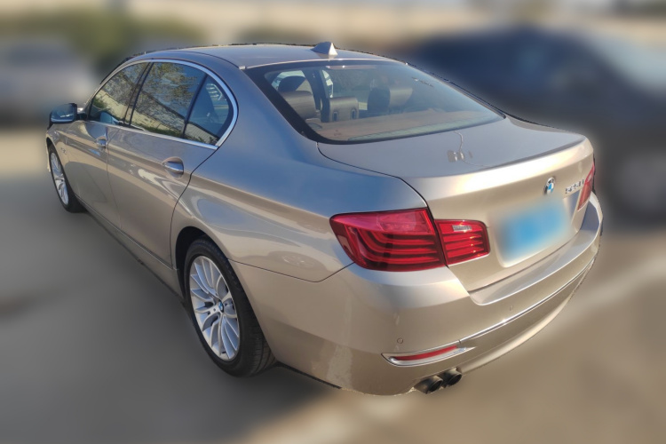 宝马5系 2014款 525Li 领先型车身外观5
