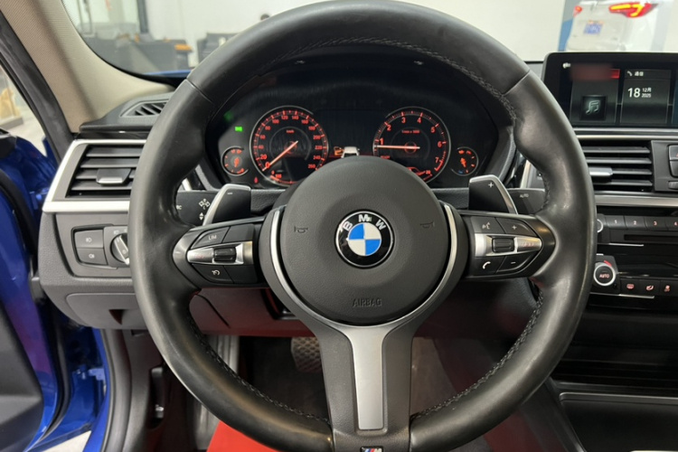 宝马3系 2019款 320Li M运动套装中控内饰7003