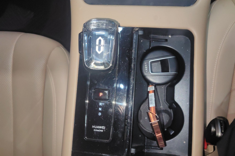 鸿蒙智行 问界M7 2024款 1.5T 智驾四驱Max版 5座局部细节18