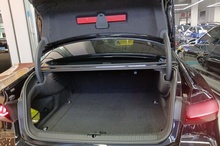 奥迪A7L 2024款 45 TFSI quattro S-line 黑武士版局部细节23