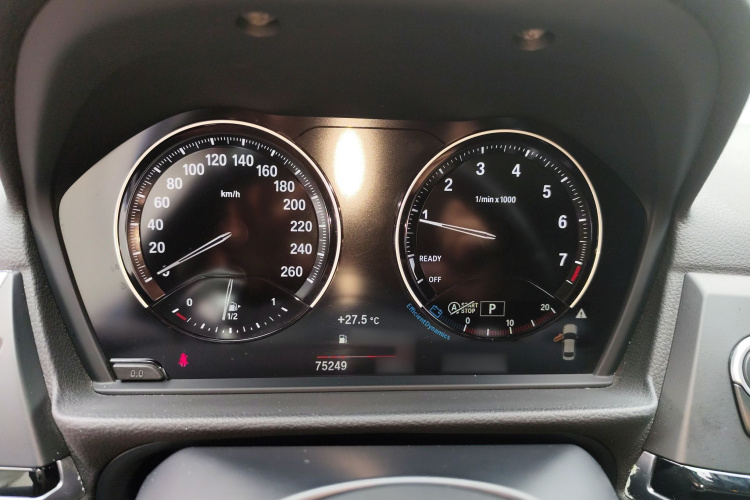 宝马1系 2019款 120i 领先型M运动套装局部细节14