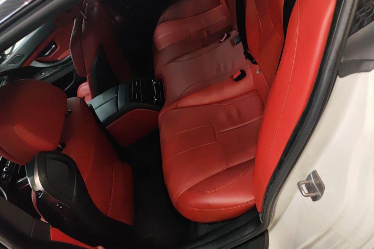 宝马M6 2013款 M6 Gran Coupe中控内饰21