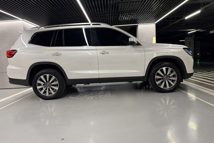 荣威RX8 2019款 30T 两驱超群旗舰版车身外观6002