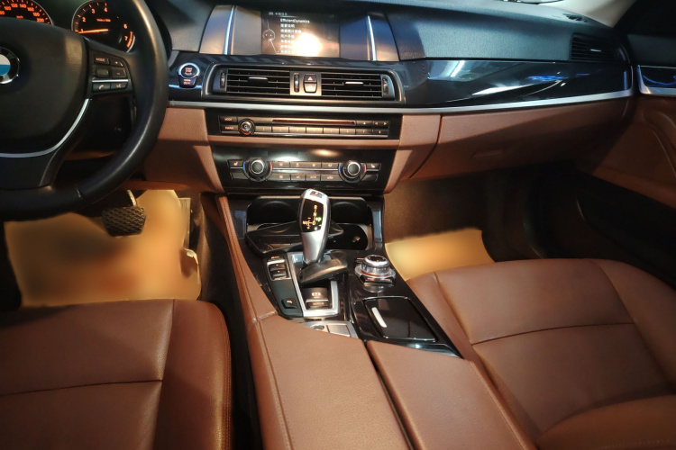 宝马5系 2017款 520Li 典雅型局部细节16