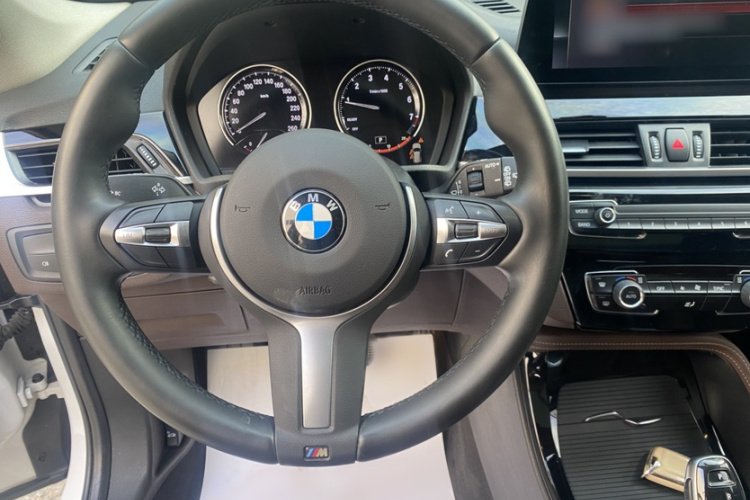 宝马X1 2020款 sDrive20Li 尊享型局部细节13