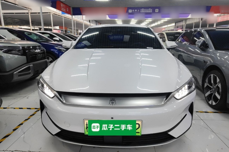 比亚迪 秦PLUS 2021款 EV 500KM 尊贵型车身外观2