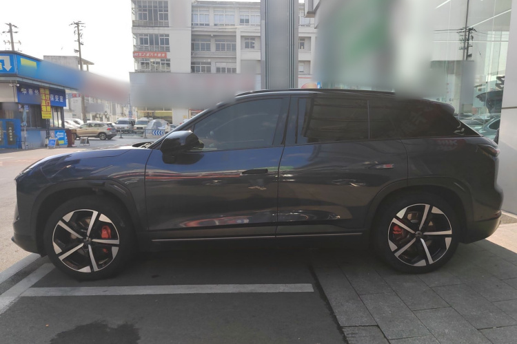 蔚来ES7 2022款 75kWh车身外观4