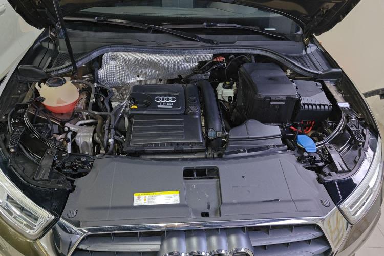 奥迪Q3 2018款 30周年年型 30 TFSI 时尚型局部细节24