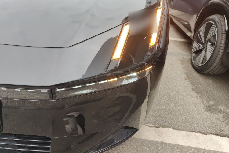 领克10 EM-P 2025款 120四驱Ultra局部细节36