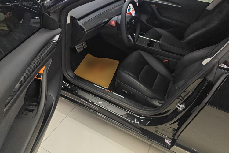 特斯拉 Model 3 2021款 Performance高性能全轮驱动版中控内饰20