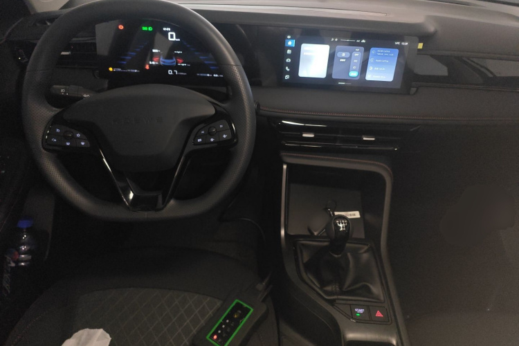 荣威i5 2026款 1.5L 手动舒享版中控内饰12