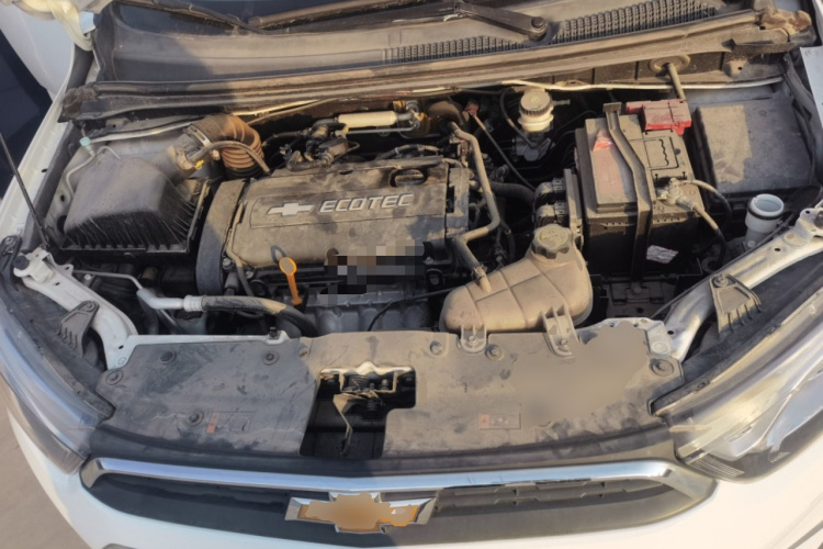 雪佛兰 爱唯欧 2014款 两厢 1.6SX AT 风尚版机舱底盘24