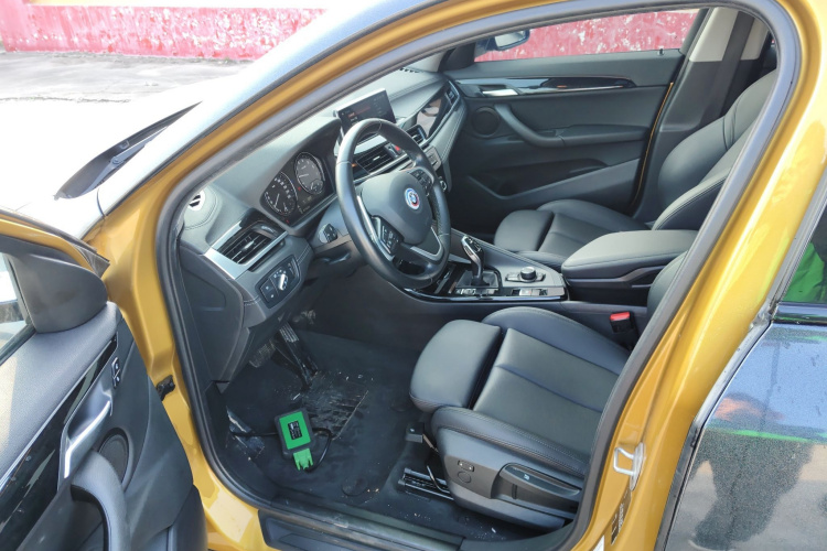 宝马X2(进口) 2019款 sDrive20i M越野套装 国VI中控内饰20