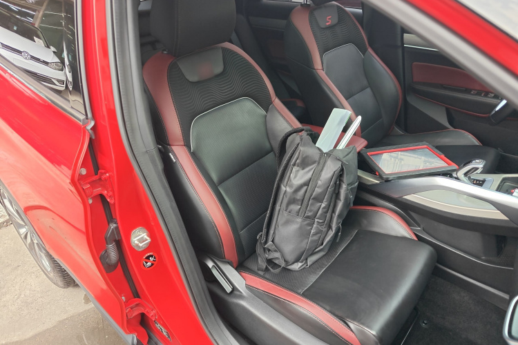 吉利汽车 缤越 2019款 运动款 260T DCT Battle 国V局部细节41