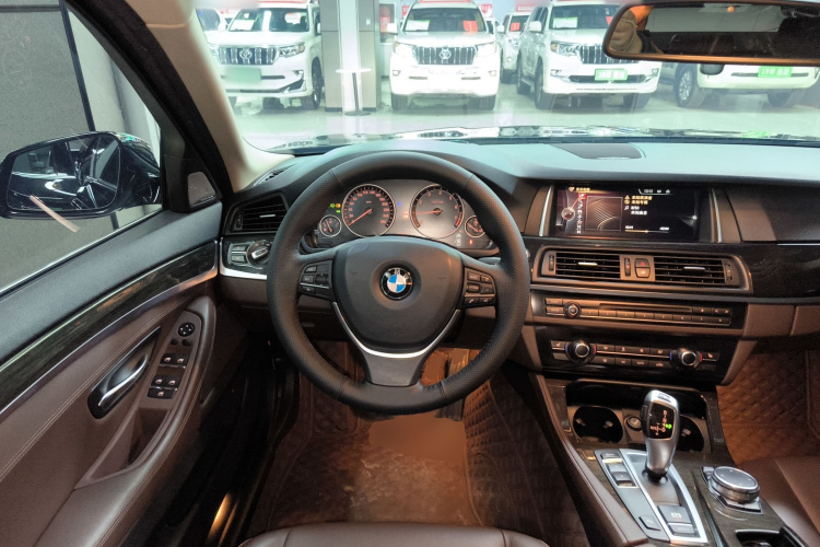 宝马5系 2014款 525Li 豪华设计套装局部细节13