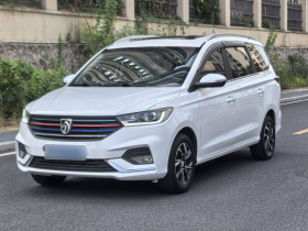 宝骏360 2018款 1.5L 自动豪华型 国V